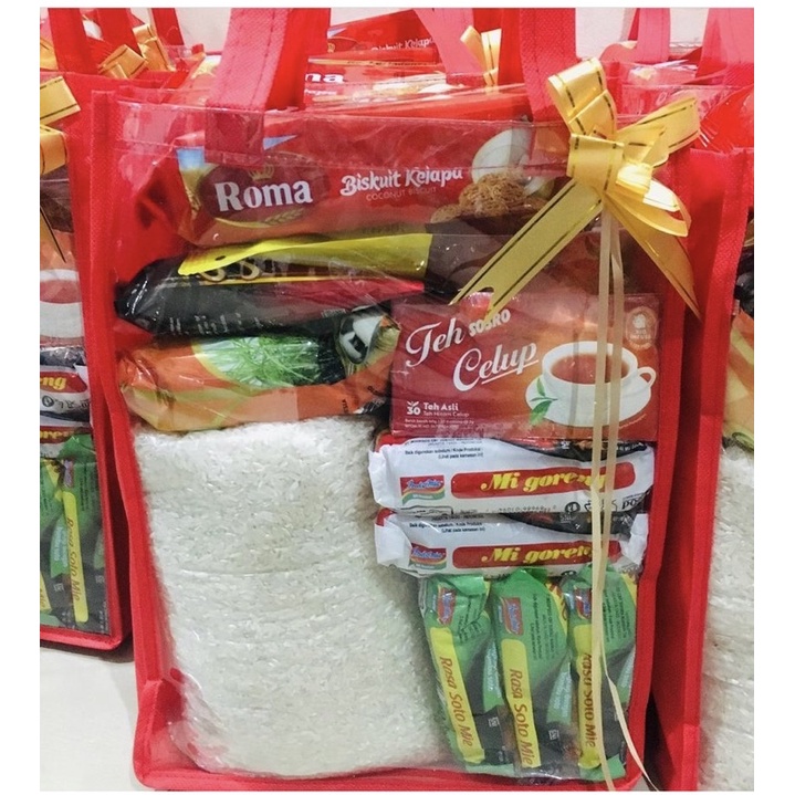 

paket sembako biskuit