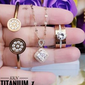 Titanium set perhiasan a683