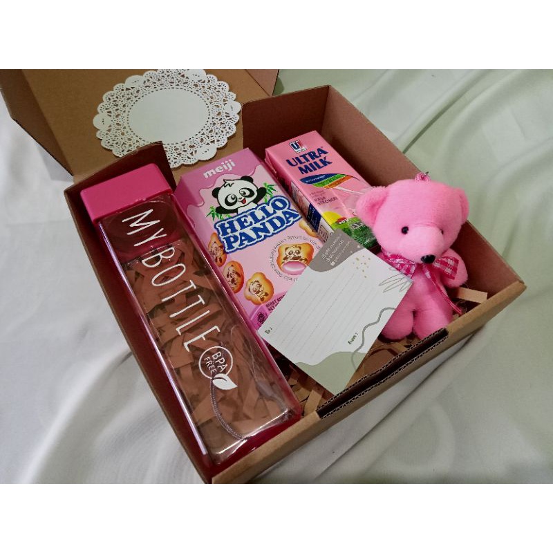 

Gift box/Hampers Box/ Kado Birthday/ Kado Anniversary