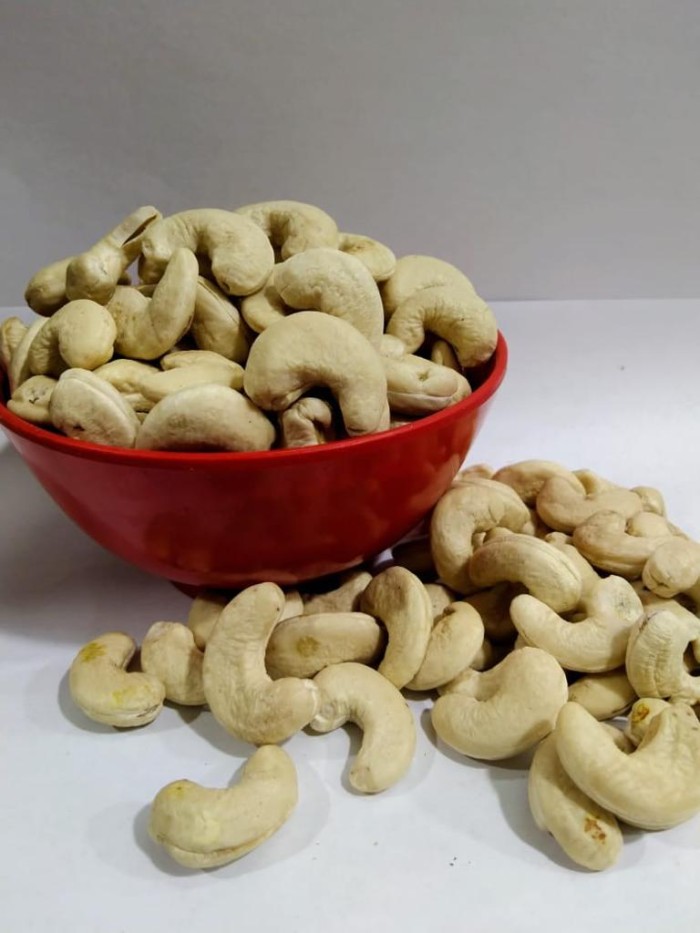 

Kacang Mede Mentah Jumbo ( PRENIUM )