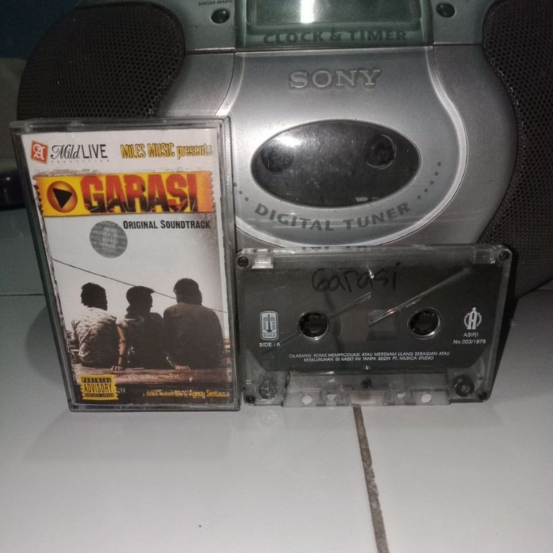 Kaset Pita Garasi - Hilang