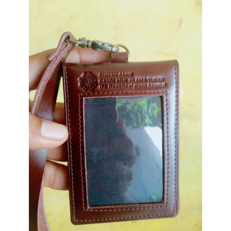 Minim Order 100pcs - Dompet ID Card / Name Tag Coklat Kulit Sapi Free Embos &amp; Tali/Kalung Kulit Sapi