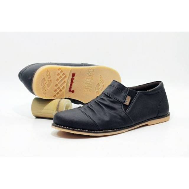 Sepatu D-island Slip On Wrinkle  / Sepatu d island