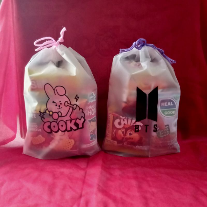 

MBS BT21pouch{TANPA MINIMAL ORDER}Mimibingkisansnacks Bandung -paket ulang tahun Snack ulang tahun Snack ultah-bingkisansnacks