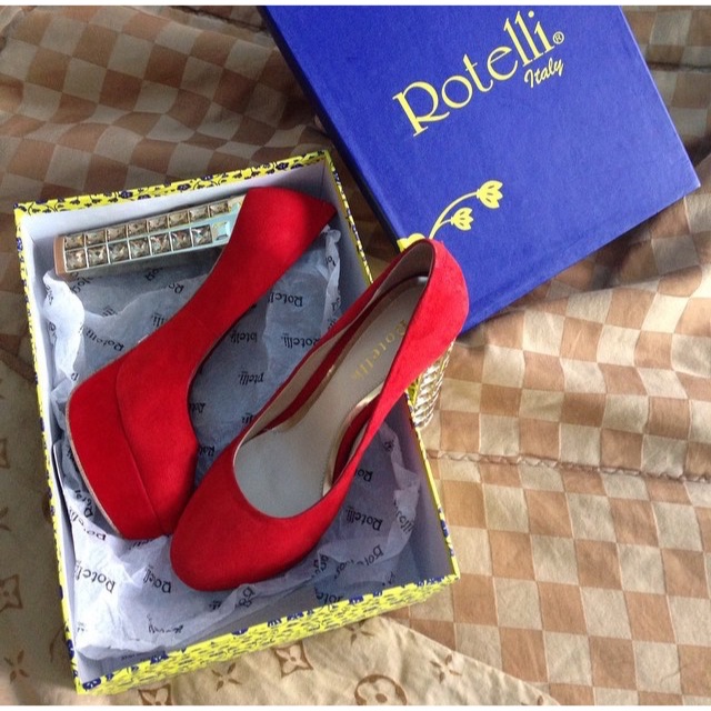 High heels rotelli