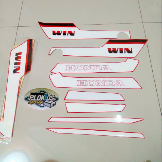 Striping Honda win Sticker body Honda win  tahun 1984 warna hitam putih