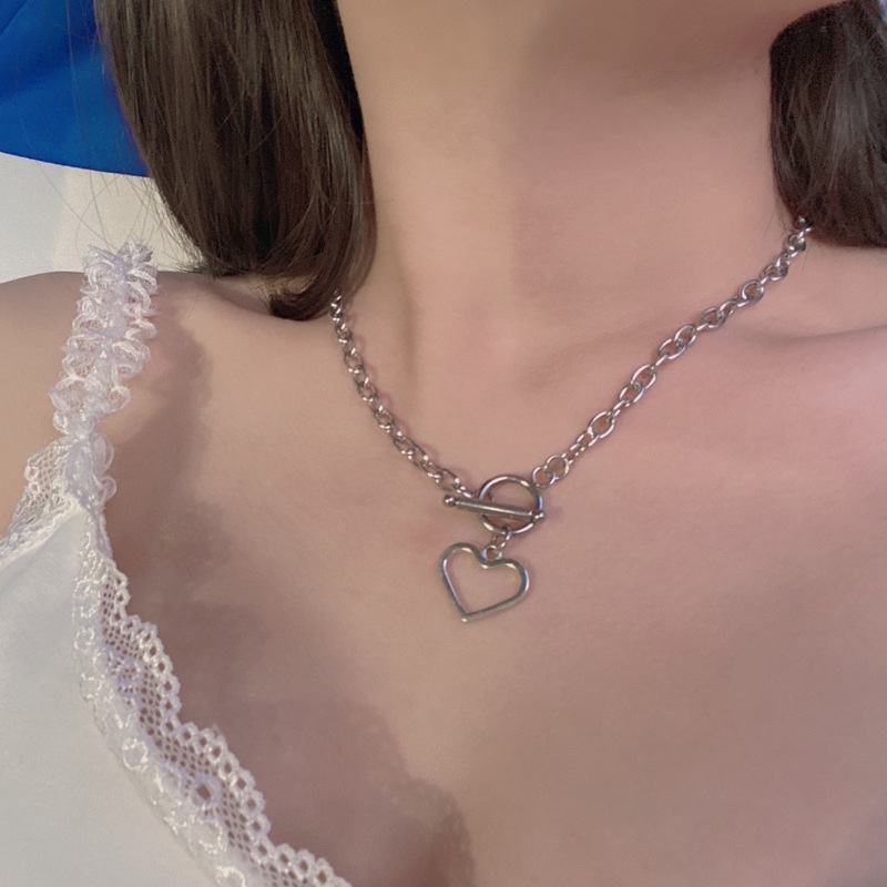 Kalung Rantai Tebal Bentuk Hati hollow Gaya retro Untuk Wanita