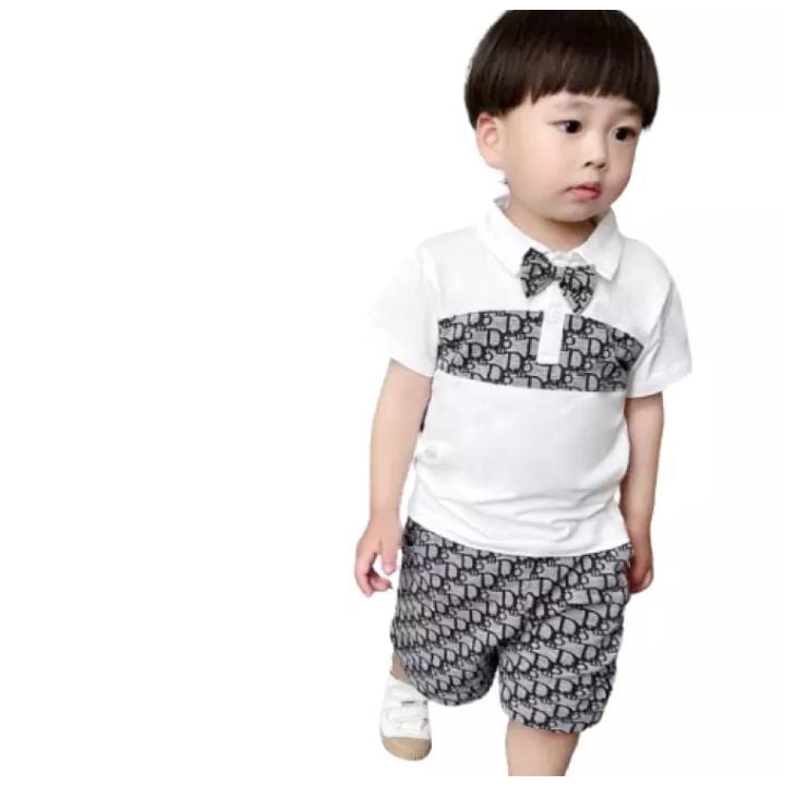 setelan kemeja anak dior size 1-5 tahun bahn katun lembut nyaman dipakai/ setelan kemeja anak laki laki/ set kemeja kenzie diour bayi anak laki laki/ kemeja anak laki laki terlaris/ kemeja anak cowo/ setelan kemeja anak laki lakai atau cowo kekinian