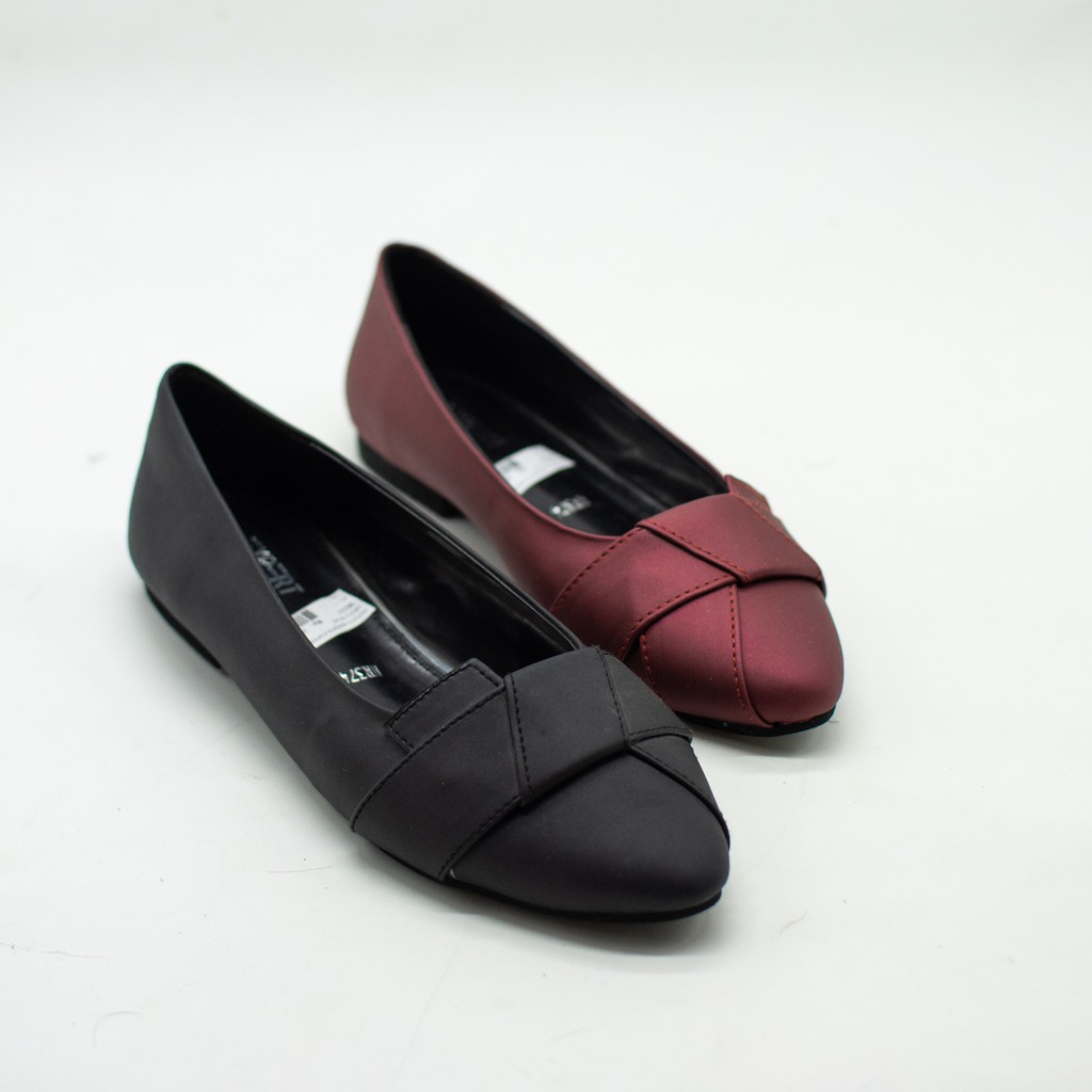 Sepatu Flat Wanita HR374