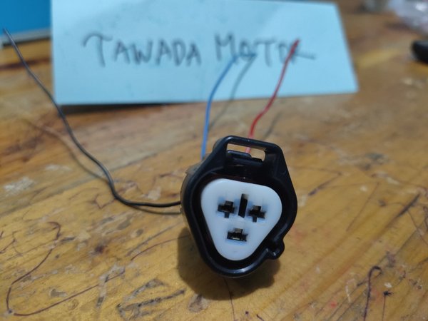 SOKET LAMPU DEPAN HONDA BRV