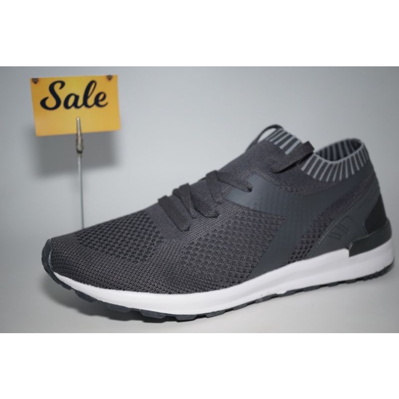 Ricco dark grey sepatu sneakers diadora original