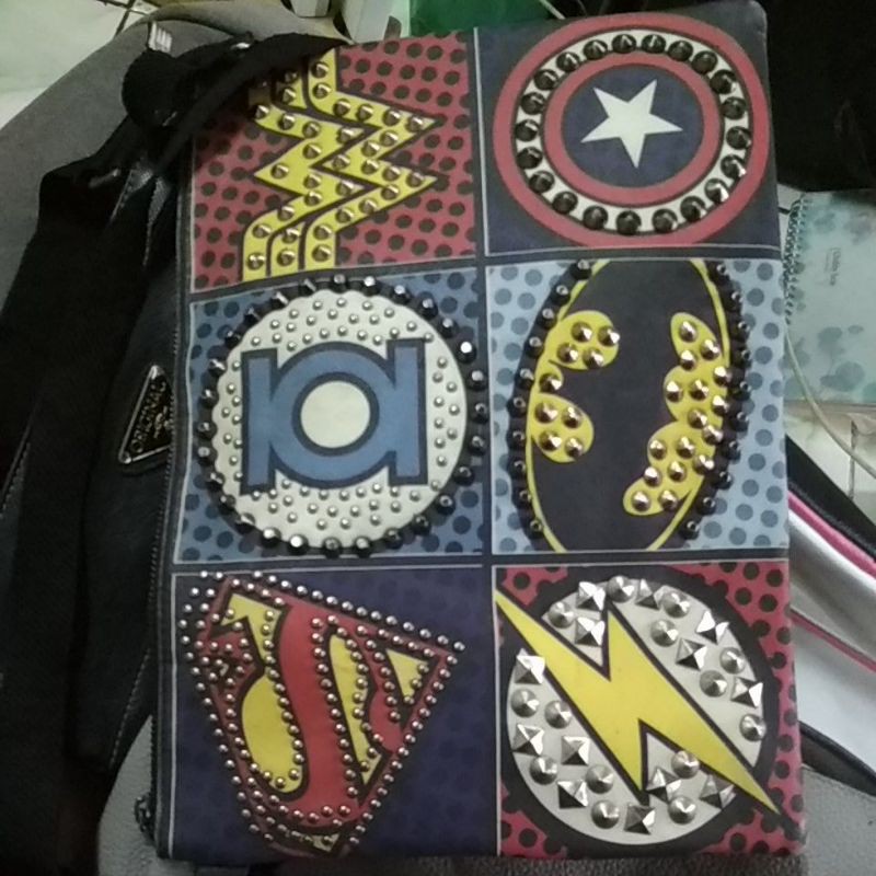 Sling bag superman