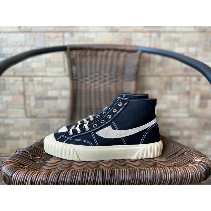 Sneaker Compass Vintage