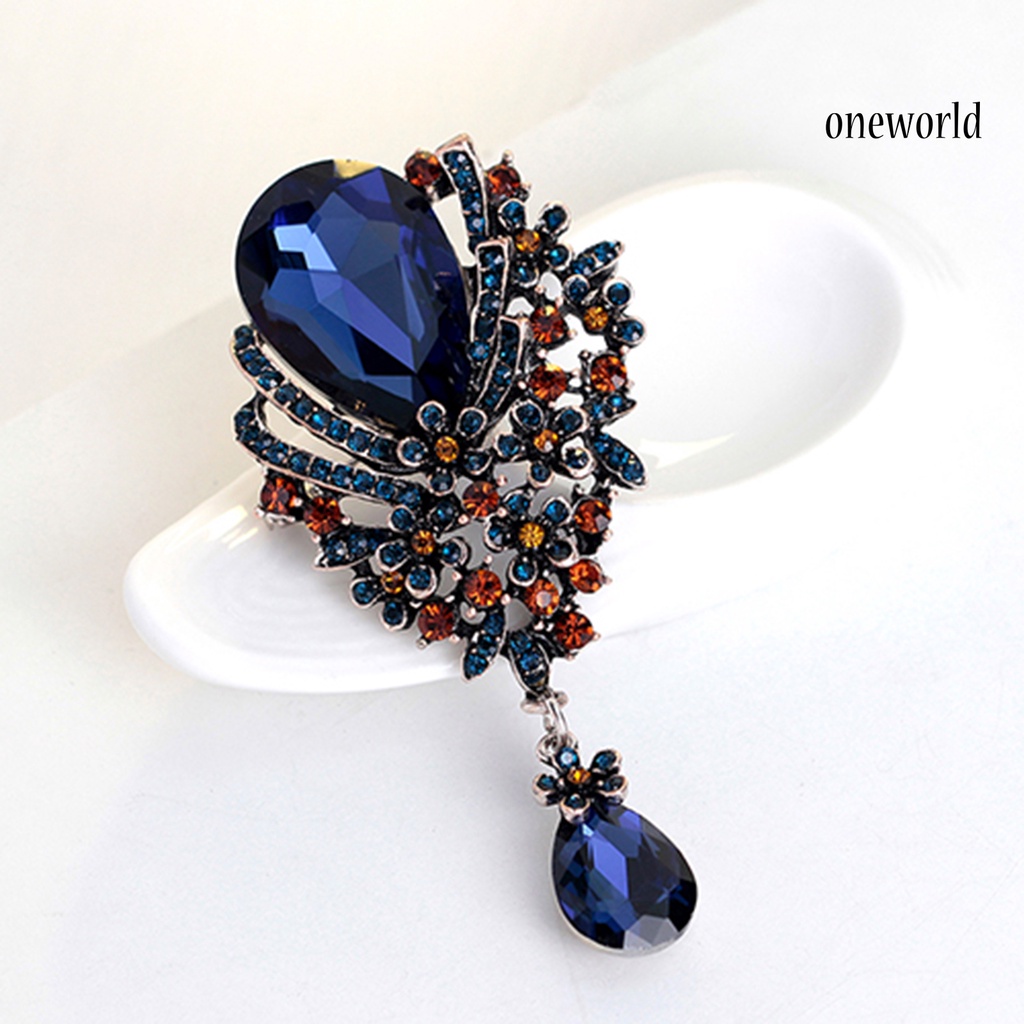 OW@ Brooch Pin Big Rhinestone Hollow Design Alloy Engagement Jewelry Brooch for Women