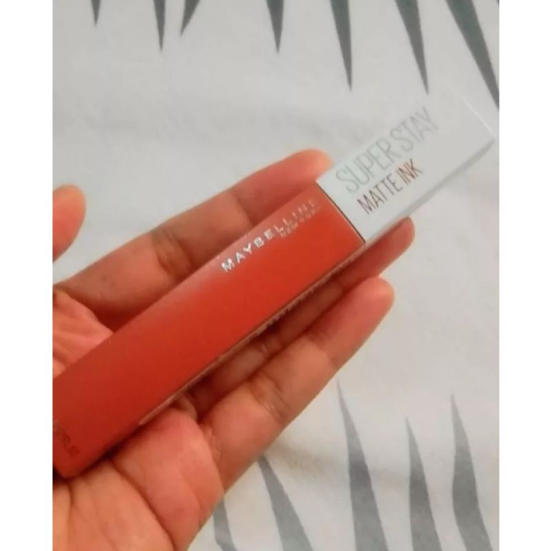 preloved / second like new lipcream / lipstik maybelline shade 210 versatile maybeline superstay mat