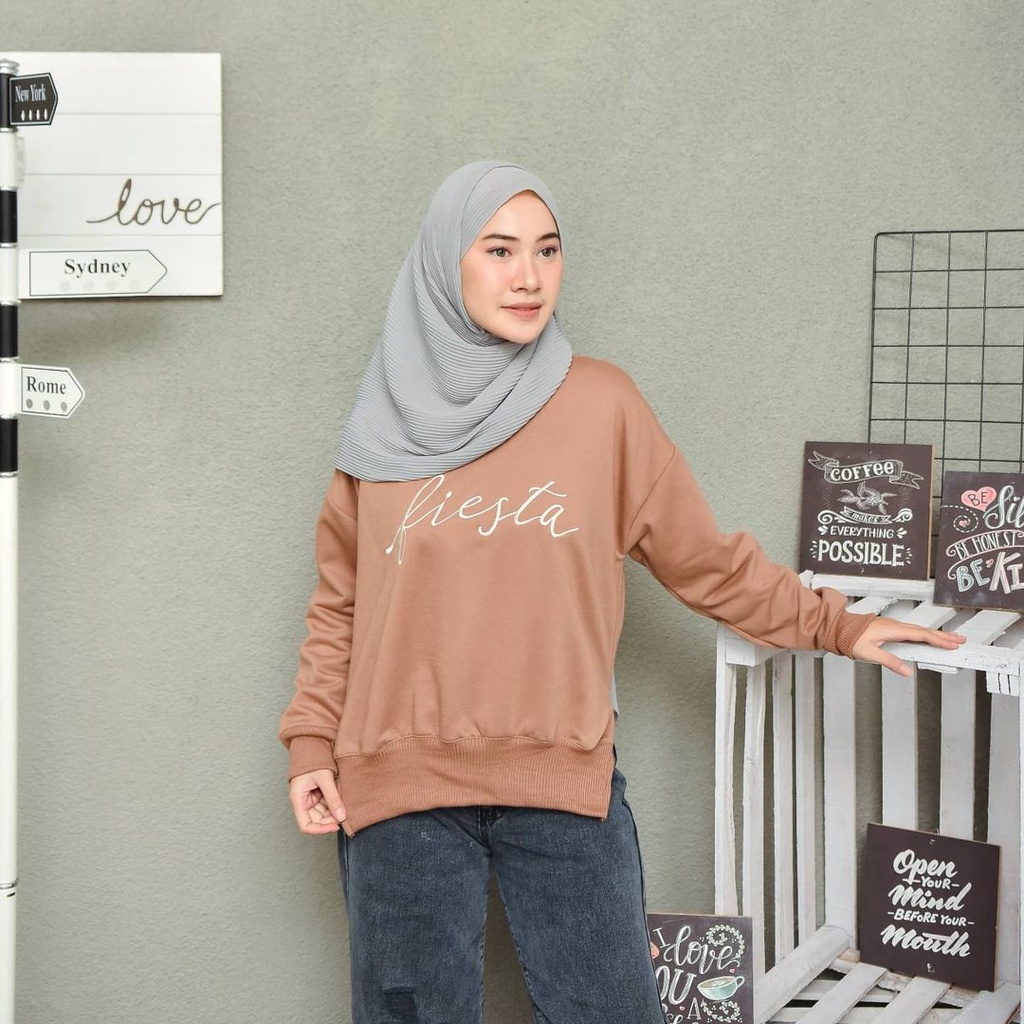 Zanah Sweatshirt Bordier Fiesta Sweater Motif Simple Style Kekinian