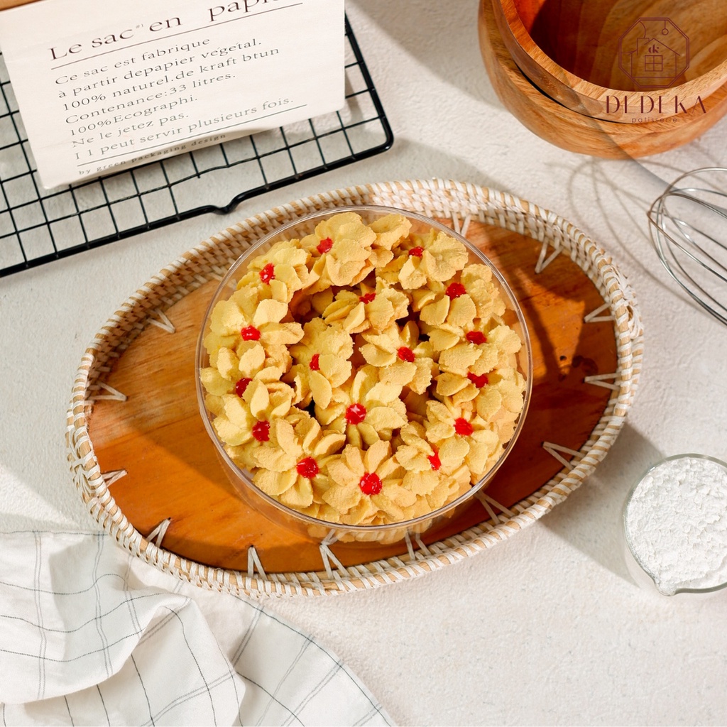 

Kue Kering Semprit Strawberry Wisman/Cookies/Homemade