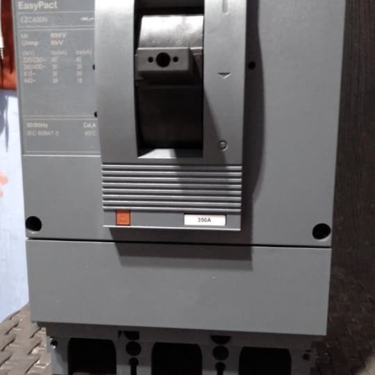 ezc400n 3350n mccb schneider