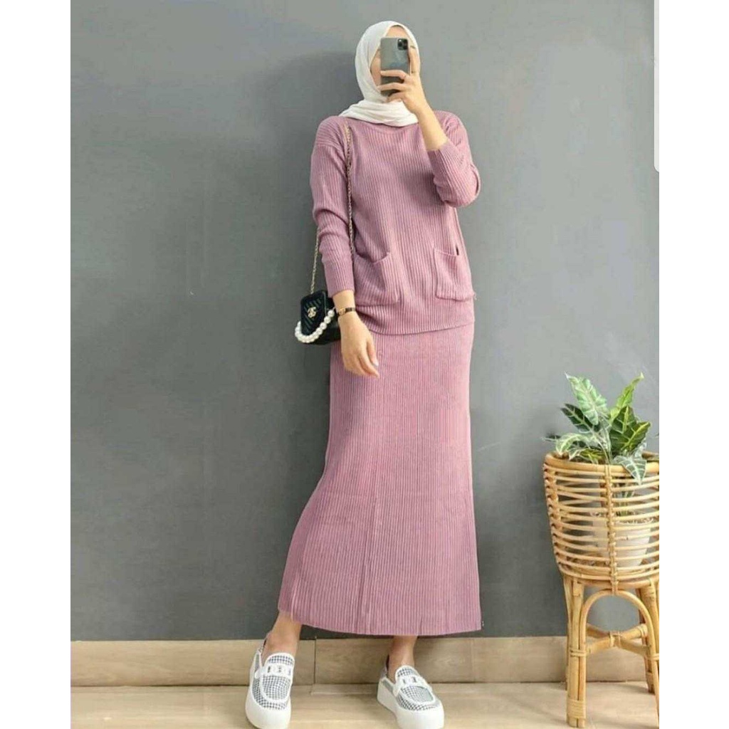 Delia Set Knit / Pakaian Wanita / Setelan / Two-piece Set