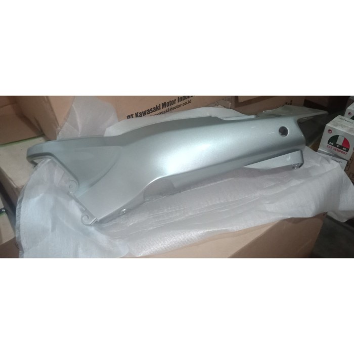 Cover Body Set Kanan Kiri Silver Kaze R