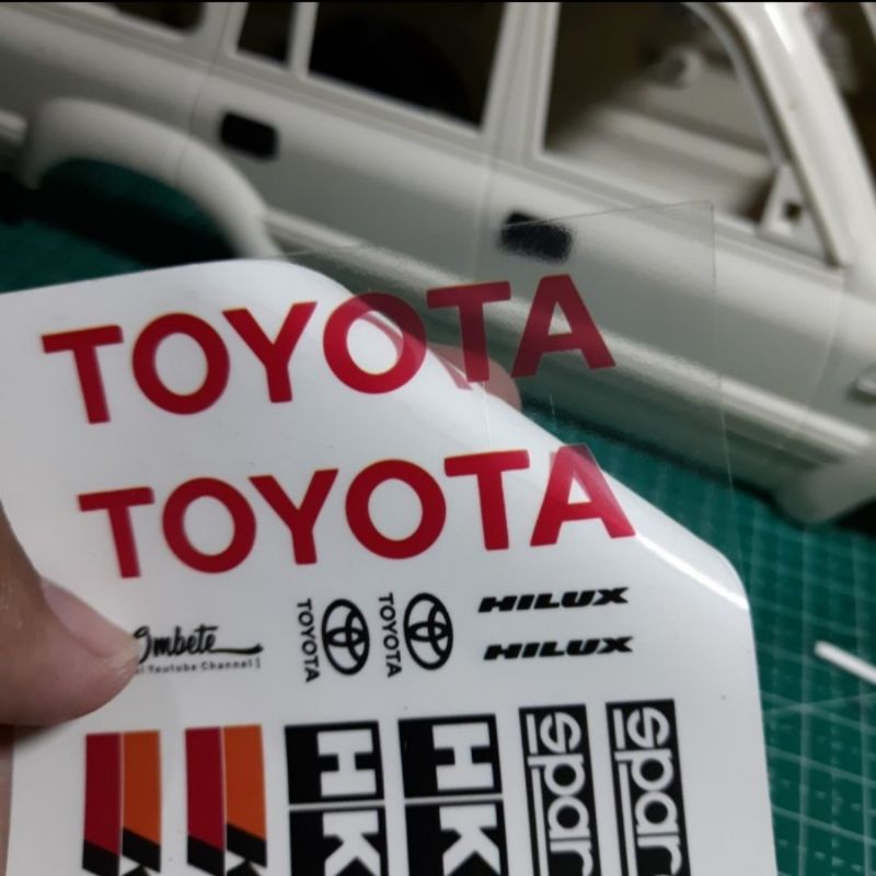 Stiker Wpl C24 Emblem Toyota Hilux