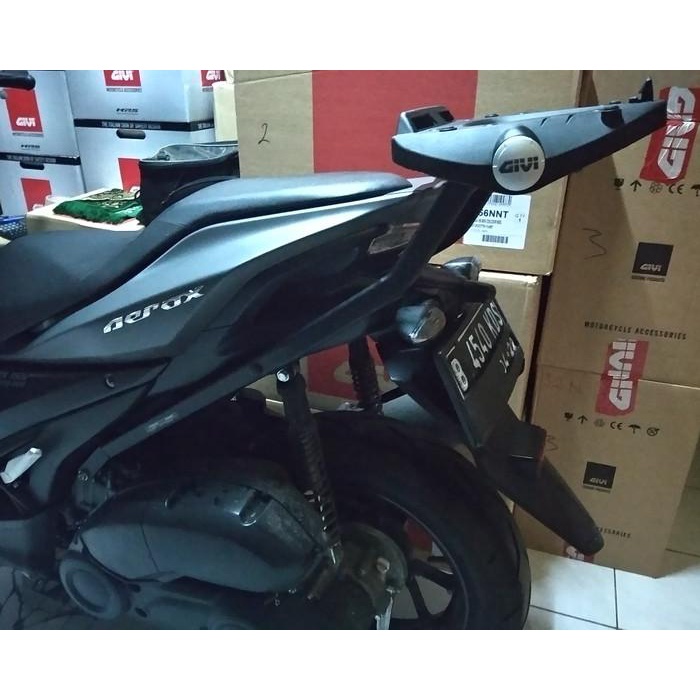 Breket Bracket Box Motor Yamaha Aerox 155 SRV Original Givi