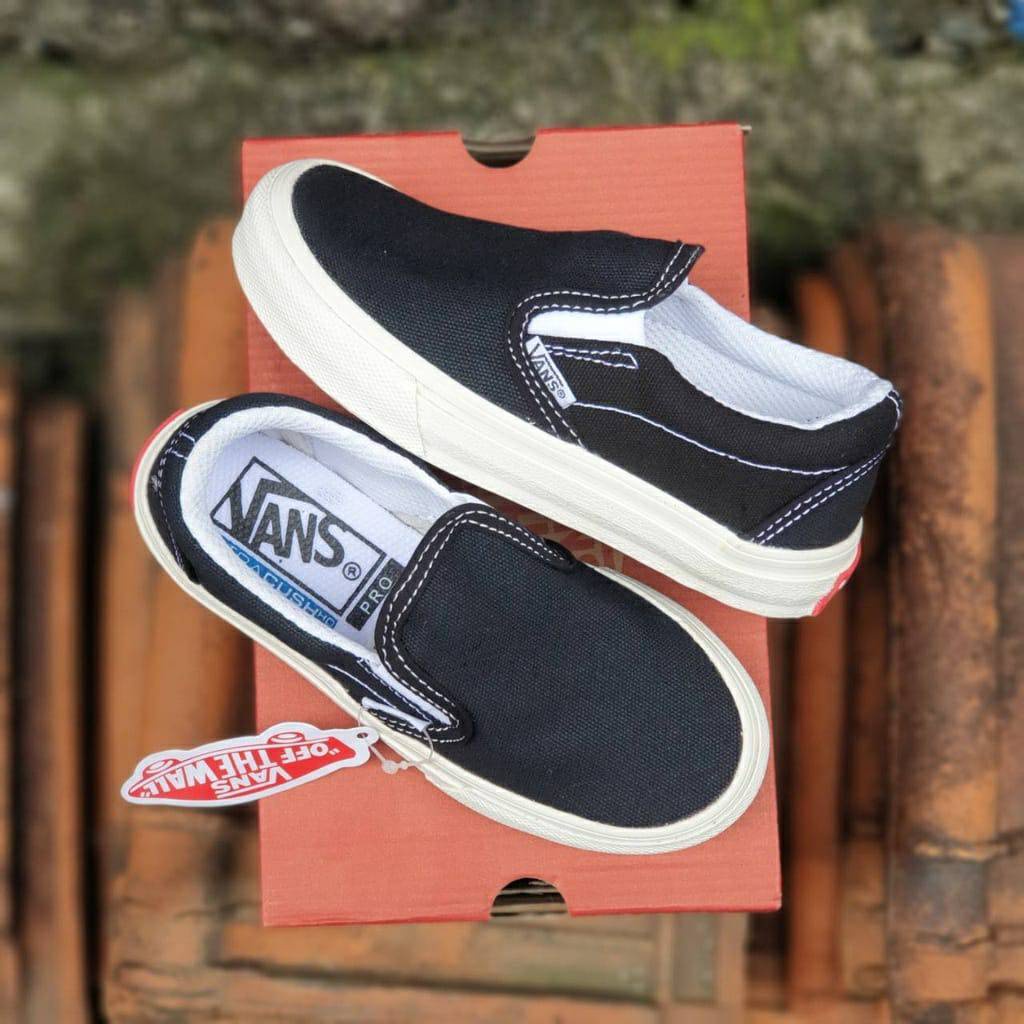 SEPATU ANAK VANS SLOP