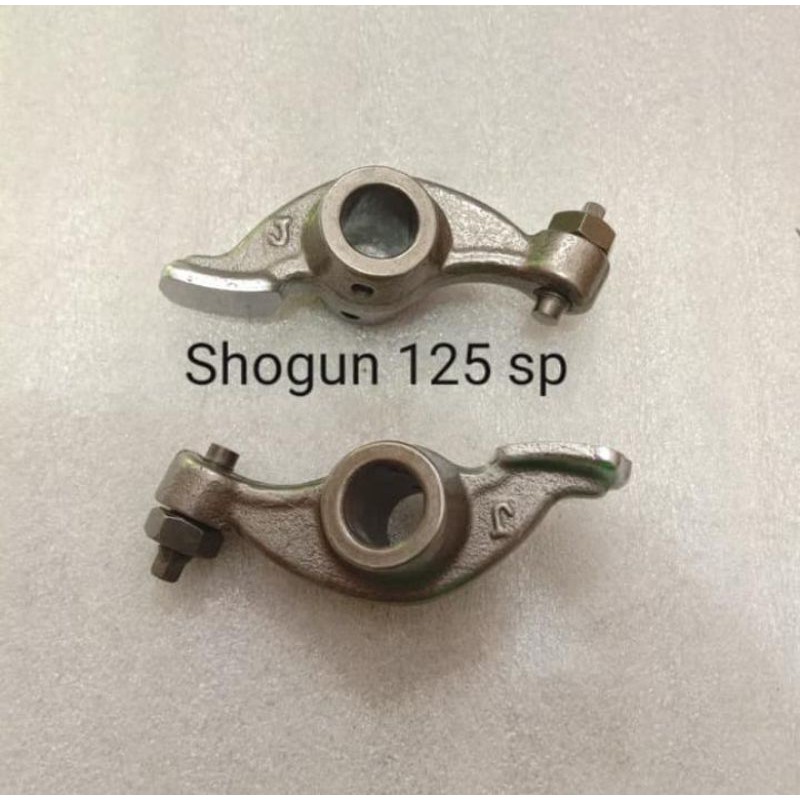 Pelatuk Klep Assy+Baut Klep Shogun 125 sp