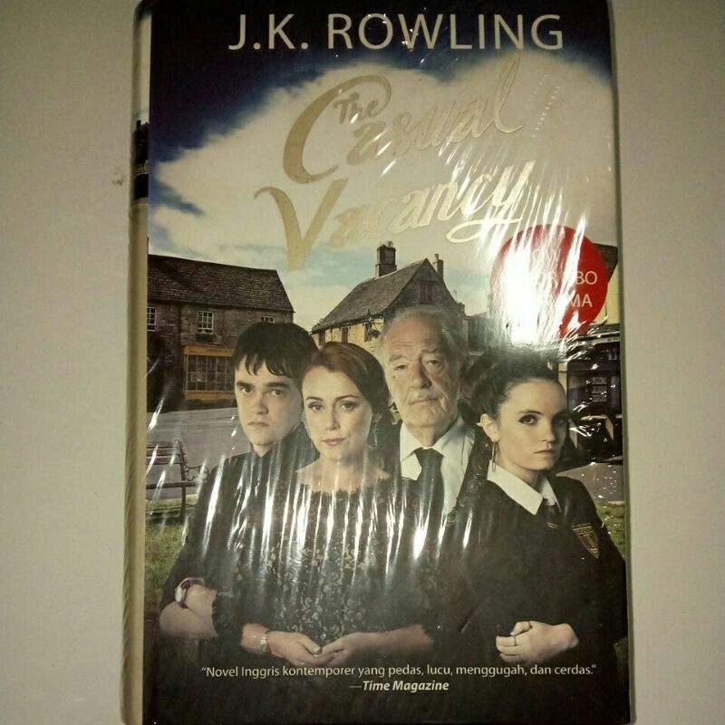 Buku Novel Dewasa Uk. Besar HC The Casual Vacancy Penerbit Qanita oleh J.K Rowling (1 Buku)