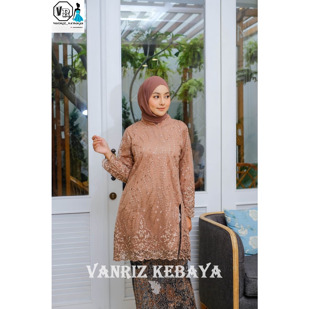 Vanriz Kebaya-Tunik Kebaya Tile Nagita