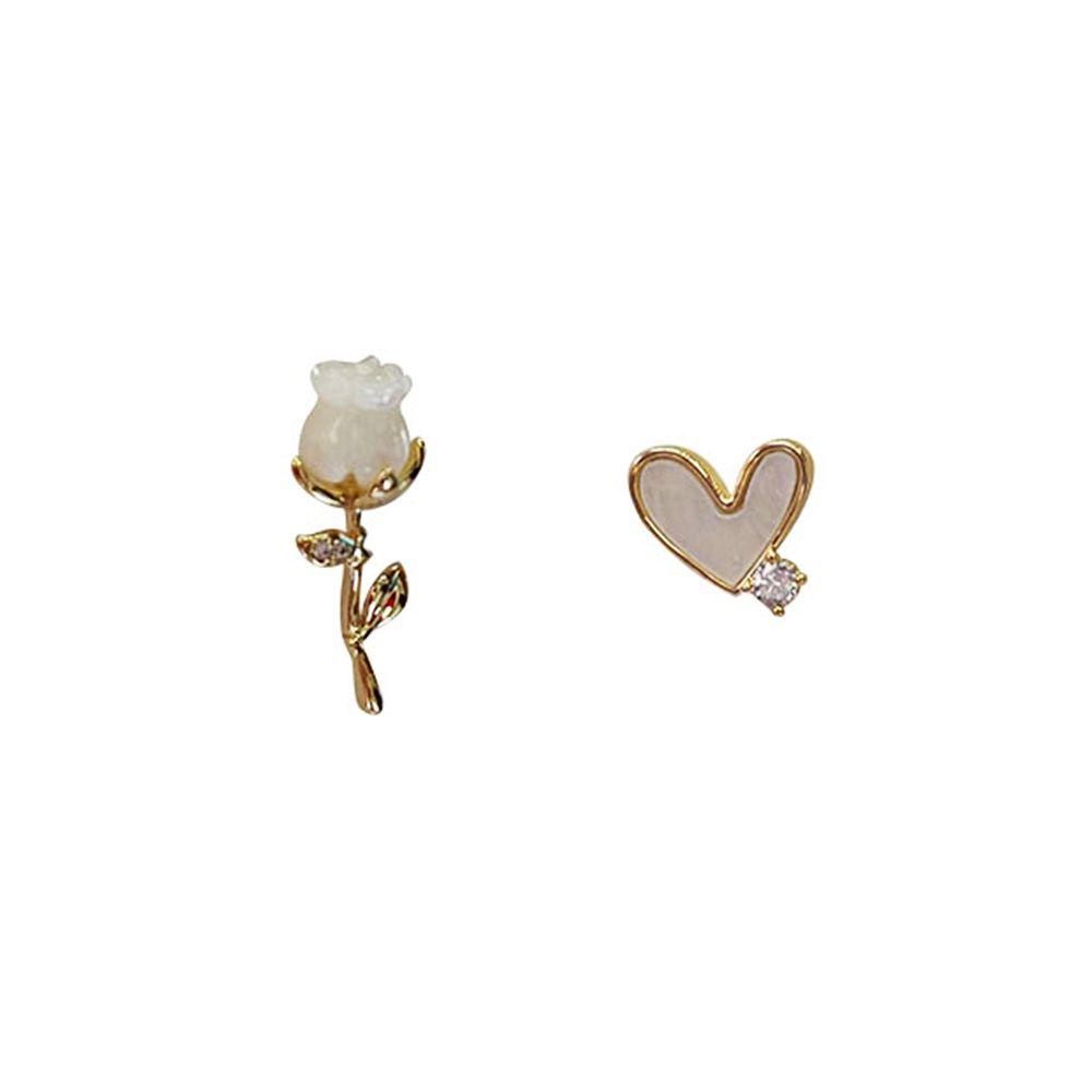 Mxbeauty Wanita Stud Earrings Temperamen Vintage Hadiah Desain Fashion Retro Sederhana Rose Heart Earrings
