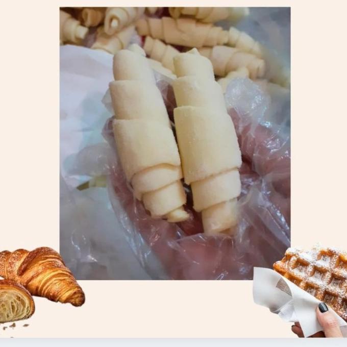 

(BISA COD) Frozen Croissant Dough/ Adonan Beku Croffle Bonpuff 10pcs@30gr TERBATAS Kode 1040