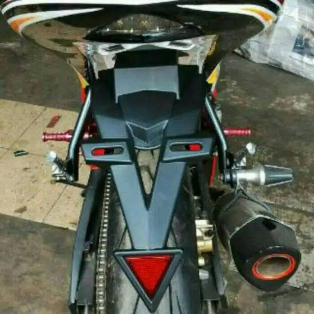 Spakbor Belakang Buntut Undertail Vixion - CB150R - CBR - Ninja 250 - RR