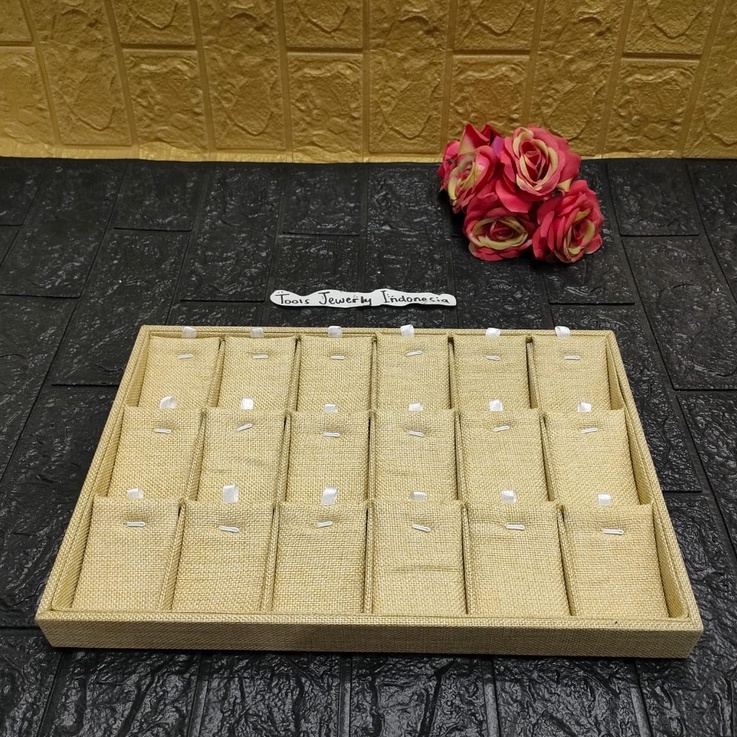 Tempat Display Kalung Liontin Toko Emas/Tempat Kalung Liontin Canvas