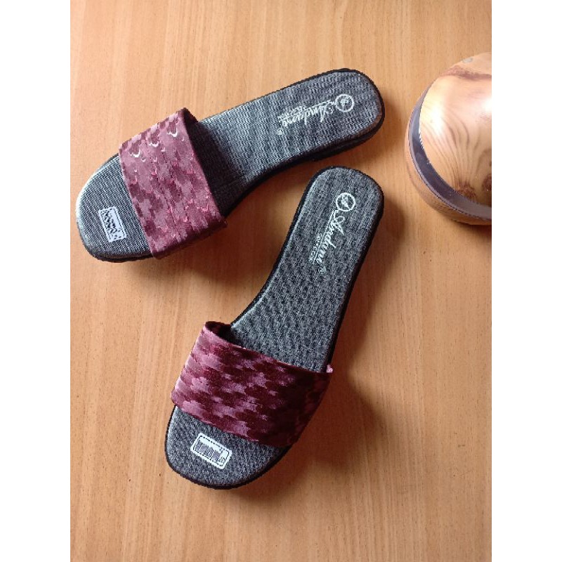 Sandal selop Wanita &quot;Andani collection&quot; Maroon