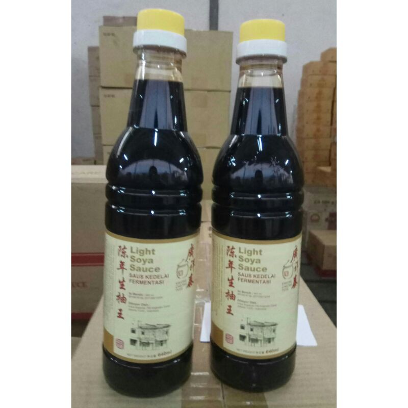 

Kwong Cheung Thye Dark/Light Soya Sauce - 640 ml