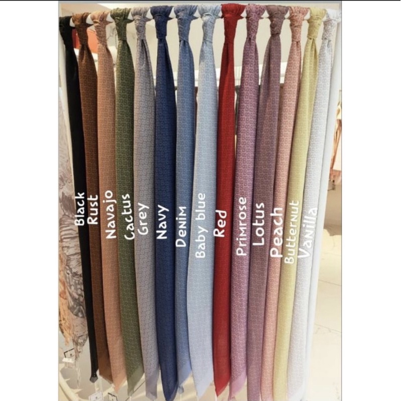 Tapis square buttonscarves