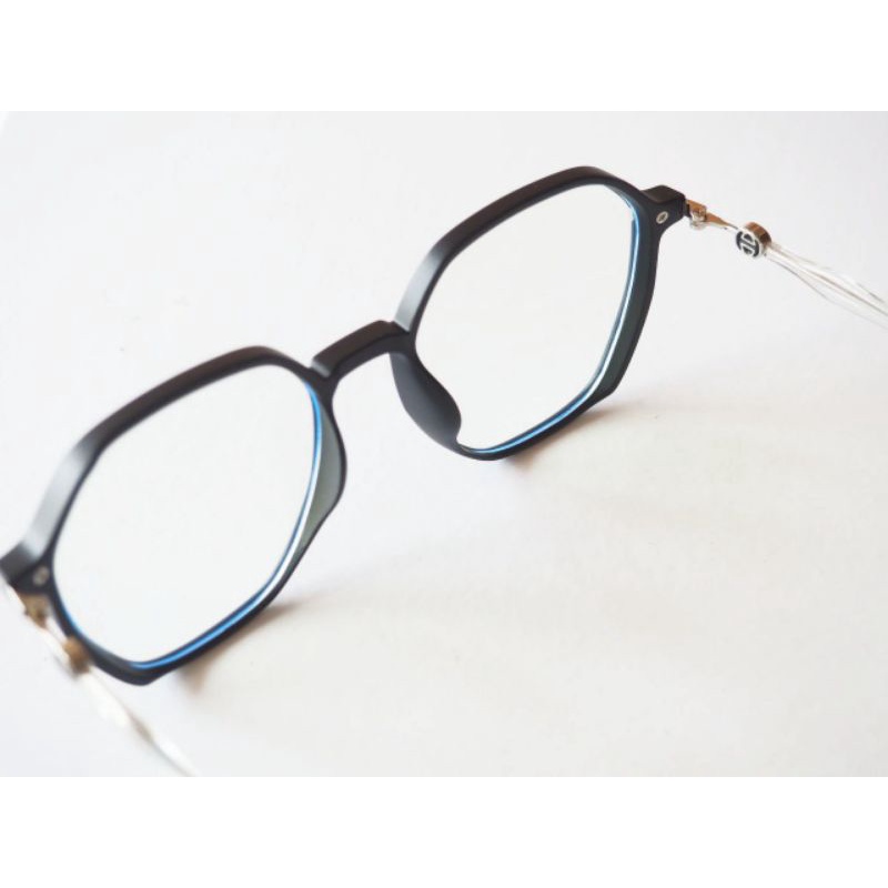 Flavia Eyewear - Kacamata Kai Square Plastic (custom minus, photochromic, blueray, bluechromic dan photobrown)