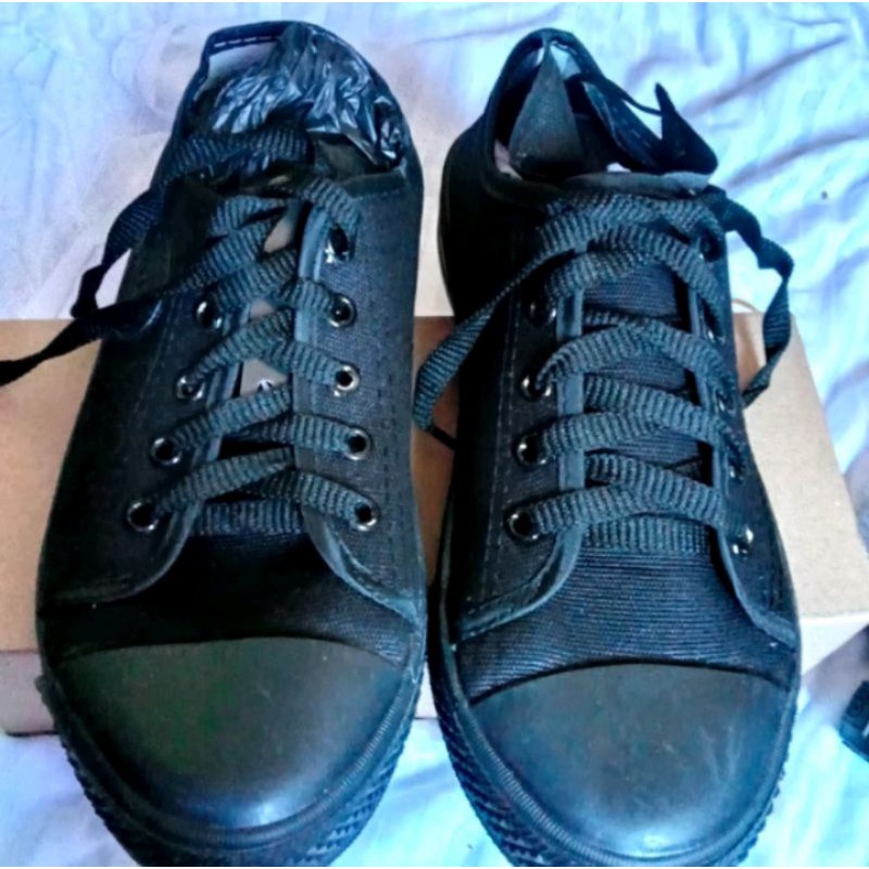 Sepatu Sekolah NB Perempuan Laki-laki / Sneakers Hitam Kuat Mantap