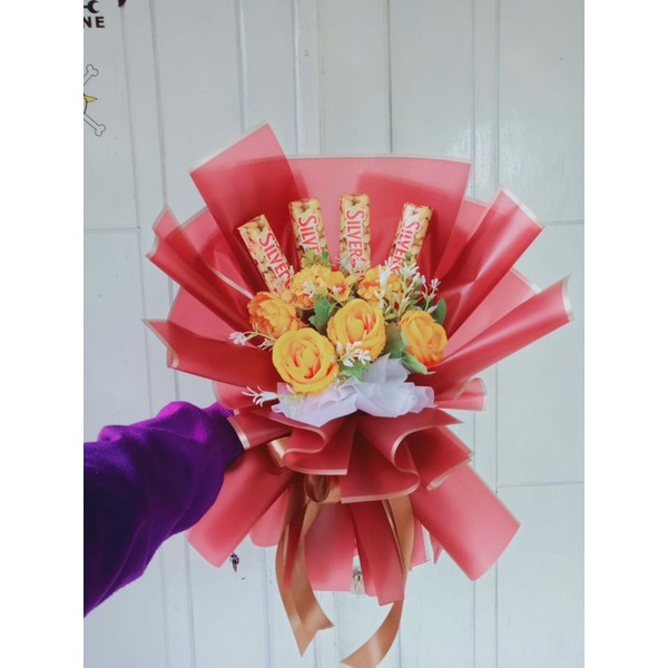 

BUKET COKLAT + BUNGA