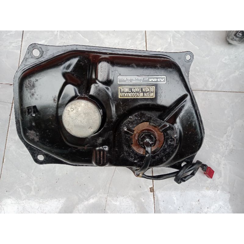 Tangki Honda Vario Lama 110 Karbu / Vario Tacno 110 Karbu / ORIGINAL