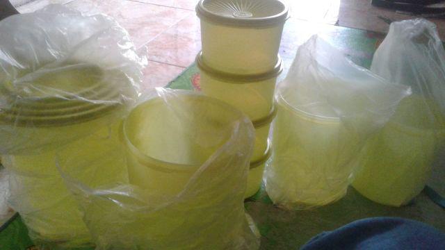 Toples Canister Ungu 4pc Gratis 1pc Seger