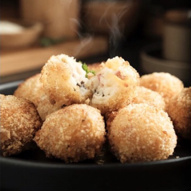 

Truffle Cheese Bomb
