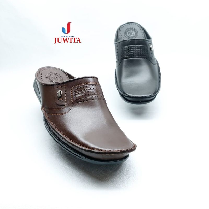 Sepatu sandal bustong kulit pria merk Scotlando