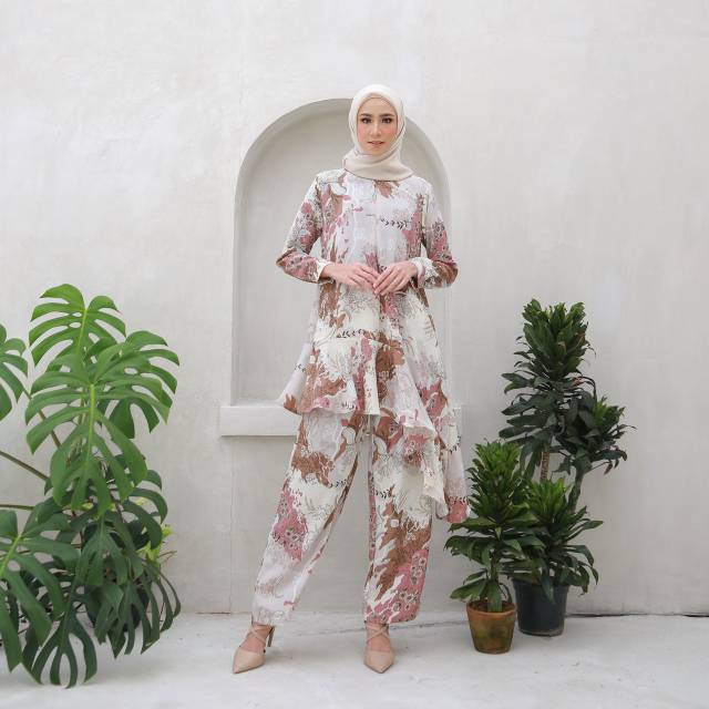 CALISTA SET