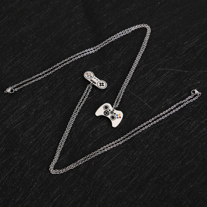 Korea permainan handle kalung Pria dipersonalisasi hip hop trendi pria liontin disco punk liontin se