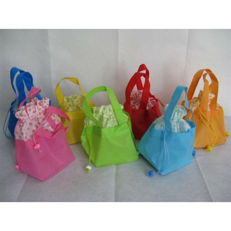 

tas goodiebag serut 18 x 18