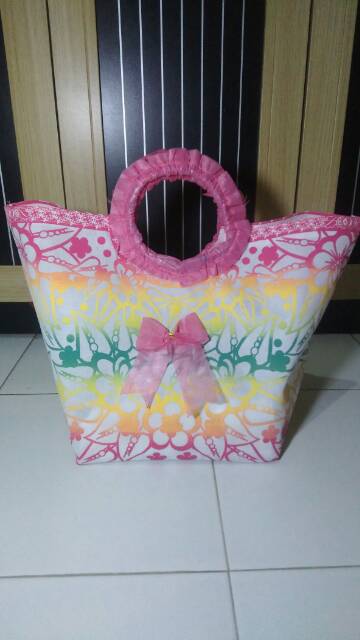 (1Lsn =12 pcs)Tas hajatan batik mewah (EBP)