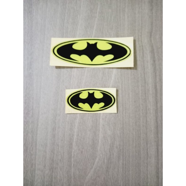 

STIKER CUTTING TUMPUK BATMAN