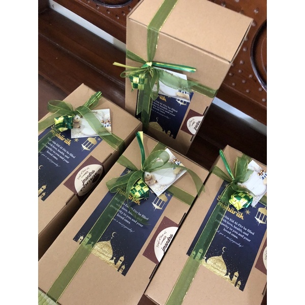 

Lebaran Hampers